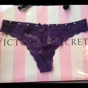 NWT VS Purple Lace Pearl Thong Medium Panty